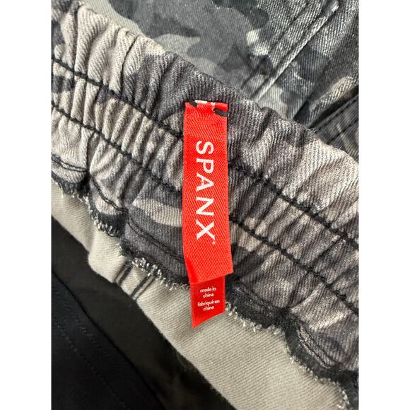 Spanx Gray Camo Stretch Twill Cargo Jogger Utility Pull Up Pants Size L - Picture 8 of 10